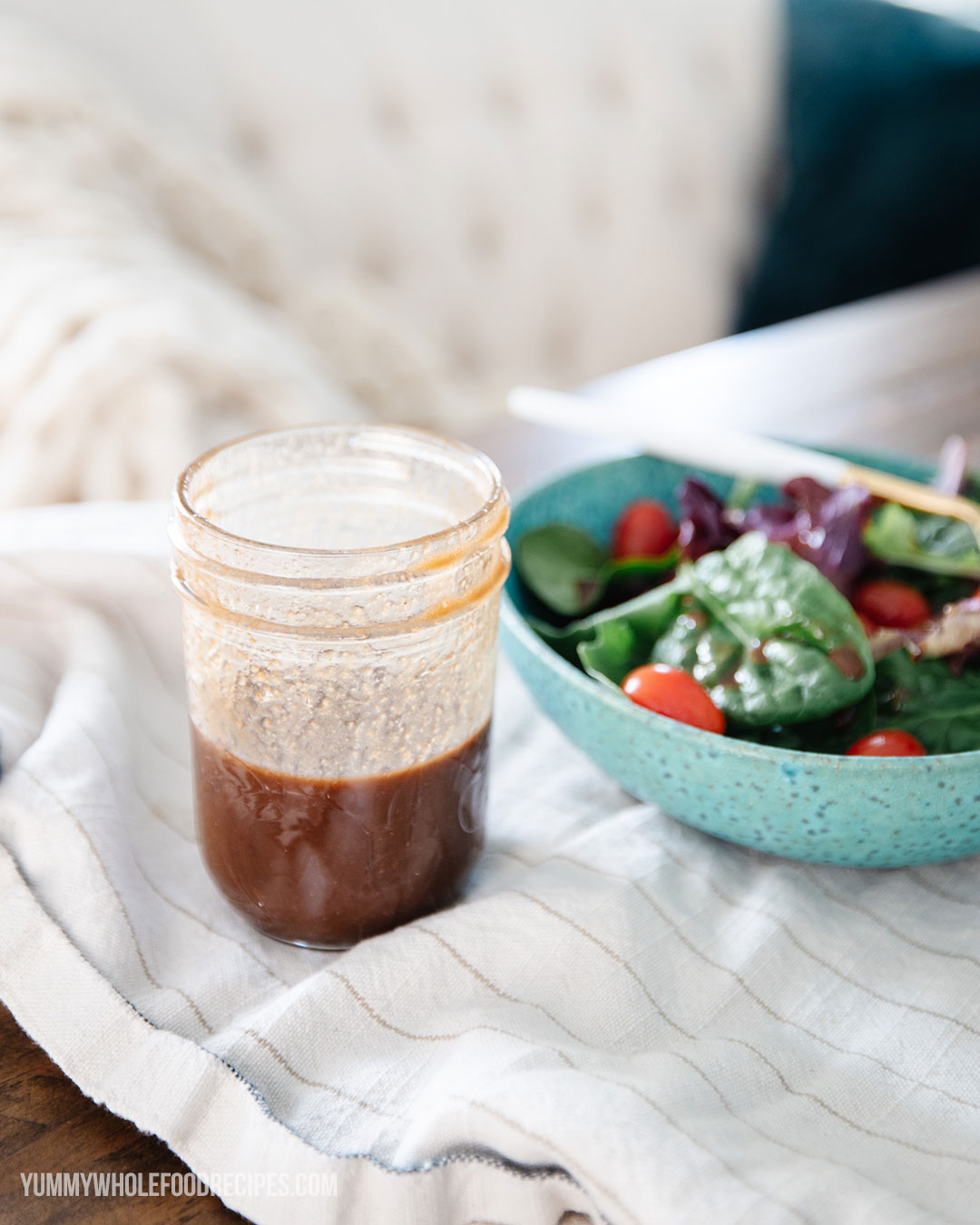 How to make simple balsamic dressing
